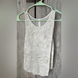 NWOT lululemon tank top